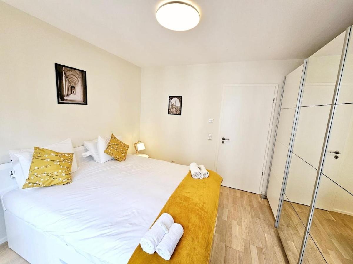 Appartement Modern One Bedroom Flat With A Parking Space